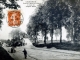 Porte de l'Hôtel de Ville et route de Langres-Marne, vers 1910 (carte postale ancienne).
