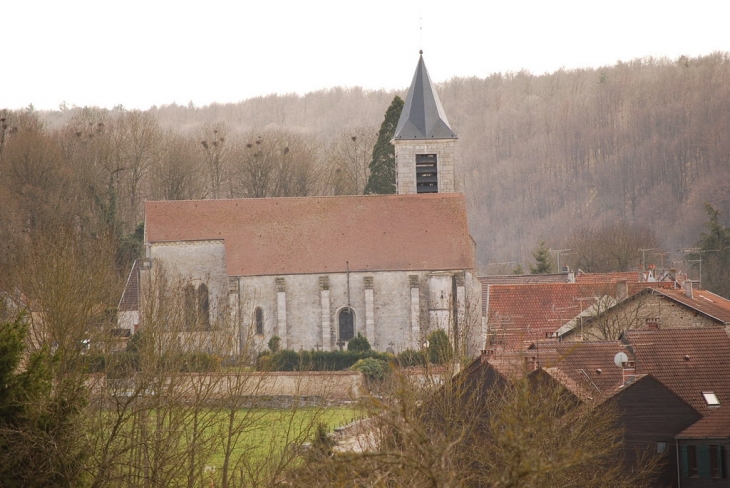 Vue de l'eglise et du quartier de la forge - Luzy-sur-Marne