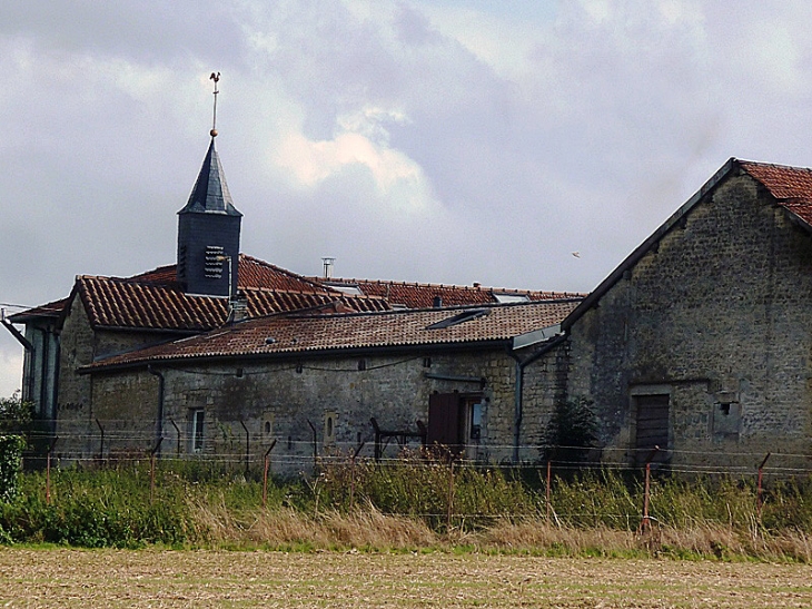 La ferme de Saussa et sa chapelle - Vecqueville