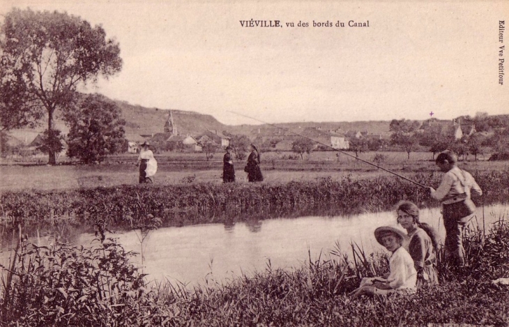 Vue des bords du Canal - Viéville