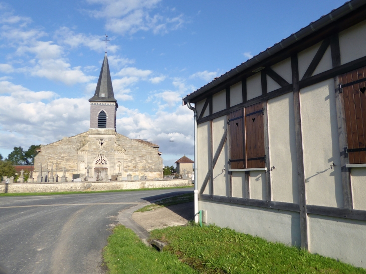 Vers l'église - Belval-en-Argonne