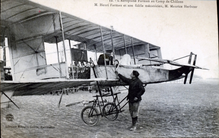 L'aéroplane Farman au Camp de Châlons, vers 1909 (carte postale ancienne). - Châlons-en-Champagne
