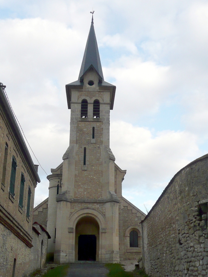 L'église - Courcelles-Sapicourt