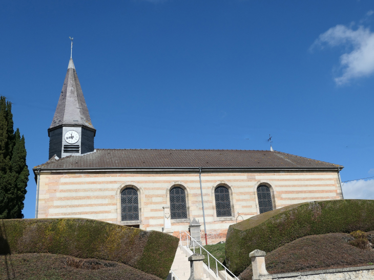 L'église - Dommartin-Dampierre