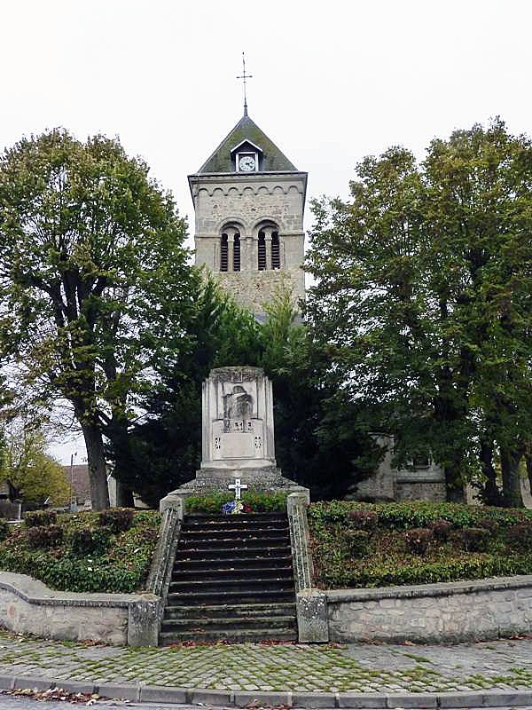 L'église. Le 1er Janvier 2017, les communes  Bourgogne - Fresne-lès-Reims ont fusionné pour former la nouvelle commune Bourgogne - Fresne-lès-Reims.