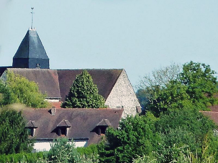Vue sur l'église de l'Echelle-le Franc - Montmirail