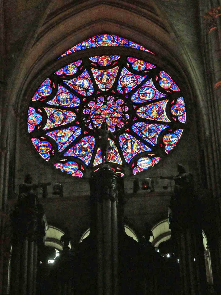 La cathédrale : la rosace du transept Nord - Reims