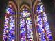 la cathédrale : vitraux d'Imi Knoebel dans la chapelle Jeanne d'Arc