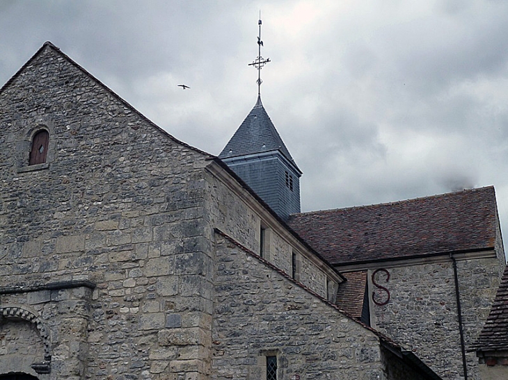Les toits de l'église - Romigny