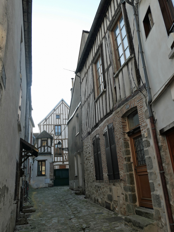 Ruelle de la vieille ville - Sézanne