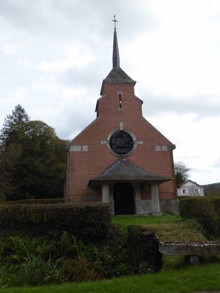 La Harazée : la chapelle Saint Louis - Vienne-le-Château