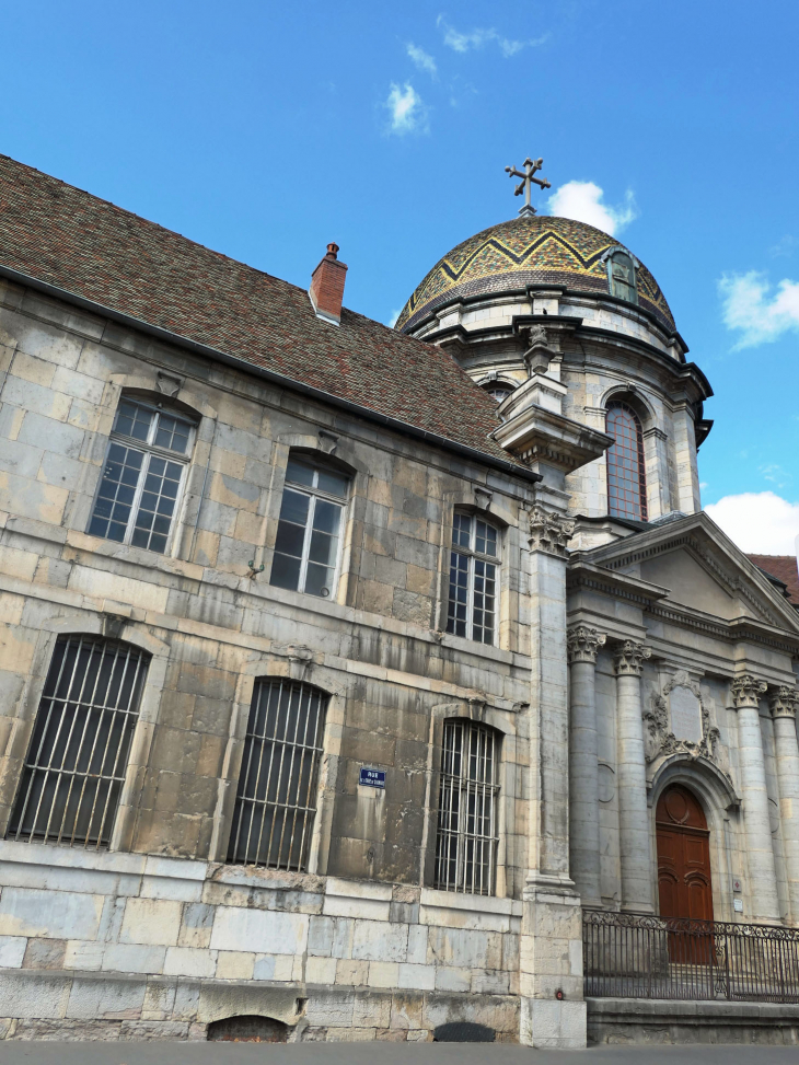 L'hôpital Saint Jacques : Notre Dame du Refuge - Besançon