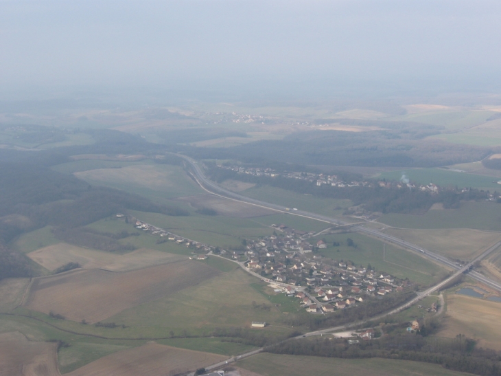 Photo aérienne - Champvans-les-Moulins