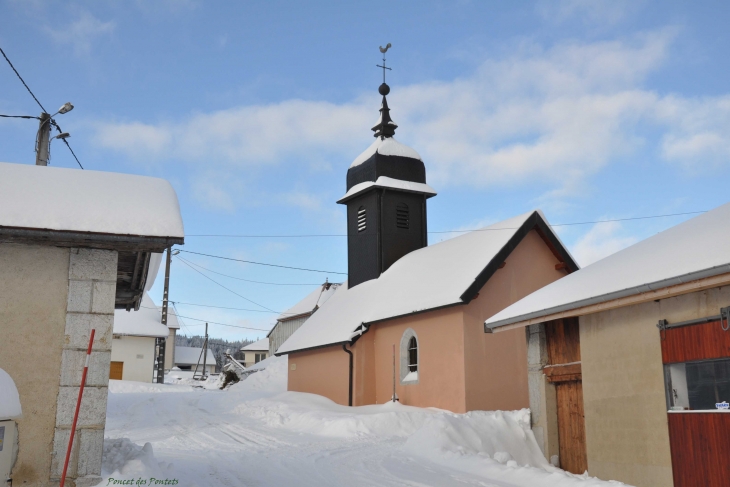 La petite chapelle du village - Le Crouzet