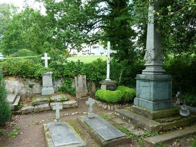 Petit cimetière prés de la chapelle - Ronchamp
