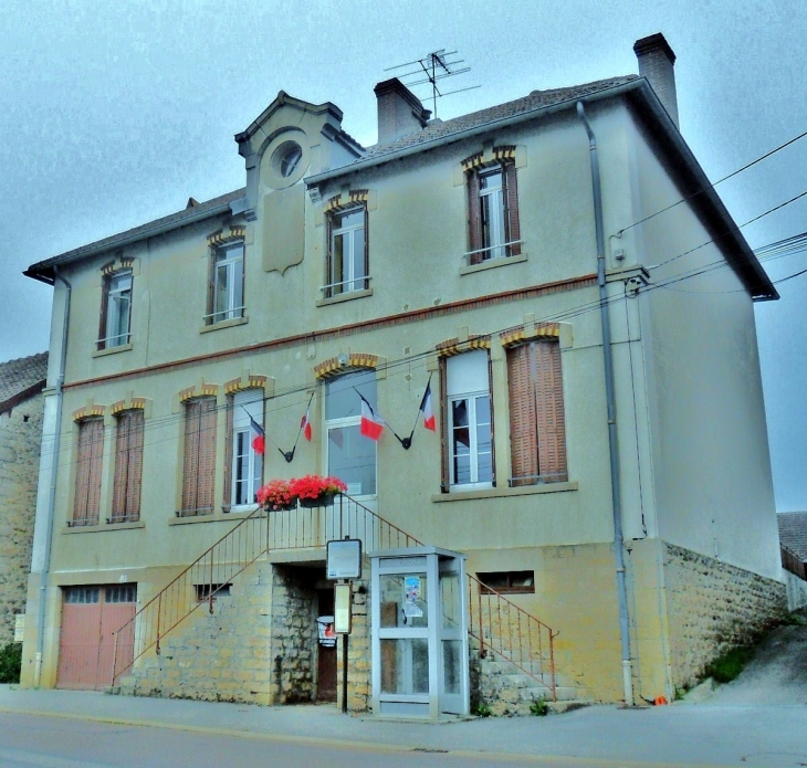 Mairie de Condamine.Jura