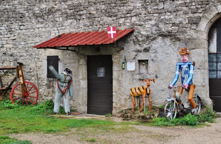 Photo à Crotenay (39300) Insolite Crotenay, 323233