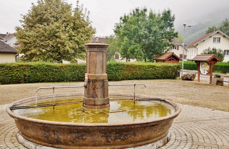 Fontaine - Équevillon