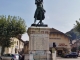 Photo suivante de Poligny Statue