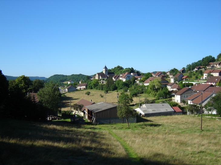 Vue sur le village - Saint-Laurent-la-Roche