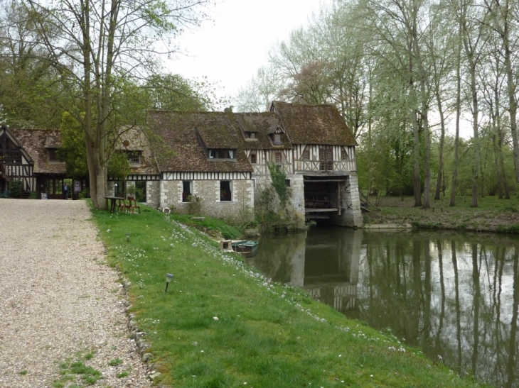 Andé  - le moulin