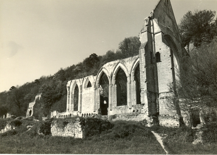 Gouttières_002 - Beaumont-le-Roger