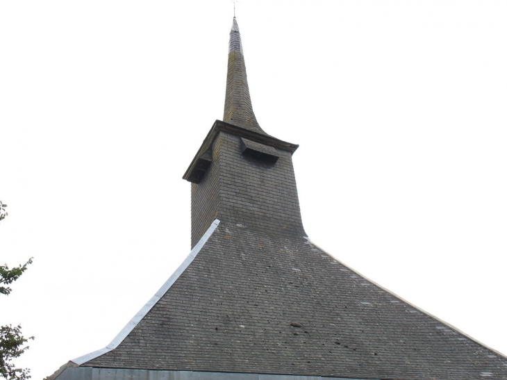 église Saint-Jean - Le clocher - Chaise-Dieu-du-Theil