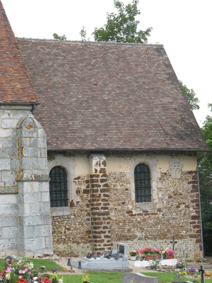 Eglise Saint-Hilaire (le Choeur en grison) - Ferrières-Saint-Hilaire