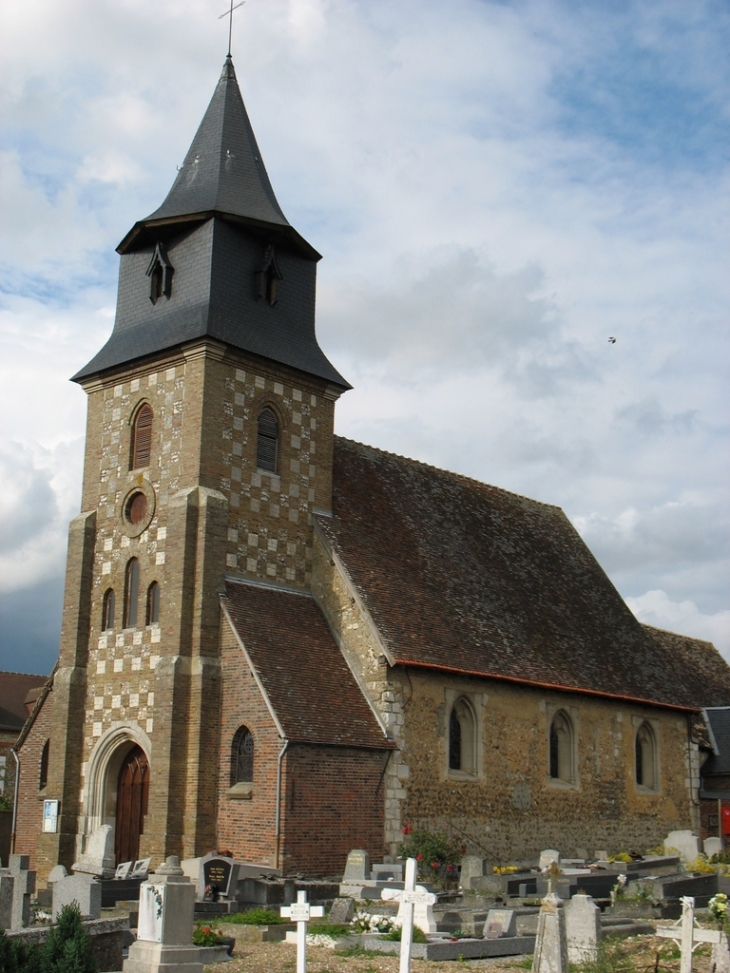 Eglise Saint-Sulpice et clocher en briques - Gravigny