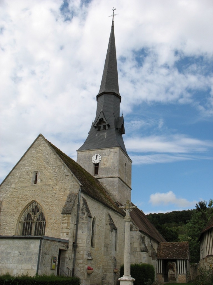 Chevet de l'église - Hondouville