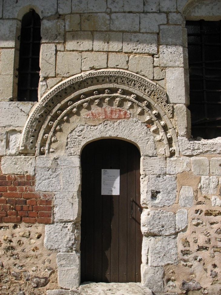 Porte romane - La Trinité-de-Thouberville