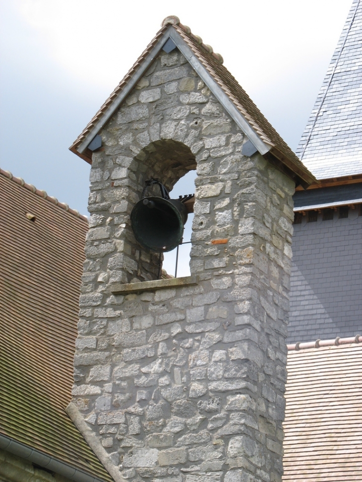 La cloche sonne l'Angelus - Mousseaux-Neuville