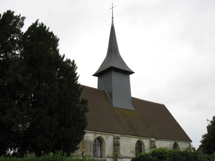 Vue du côté Nord de l'église Saint-Aubin - Romilly-la-Puthenaye