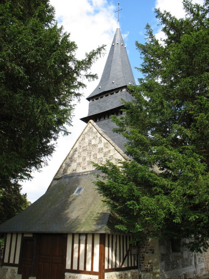Clocher de l'église au milieu des Ifs - Saint-Pierre-des-Ifs