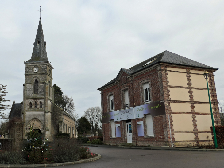La mairie et l'église - Sainte-Opportune-la-Mare