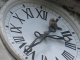 Horloge (Le temps passe et le pigeon s'envole...)