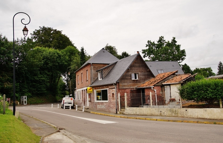Le Village - Auppegard