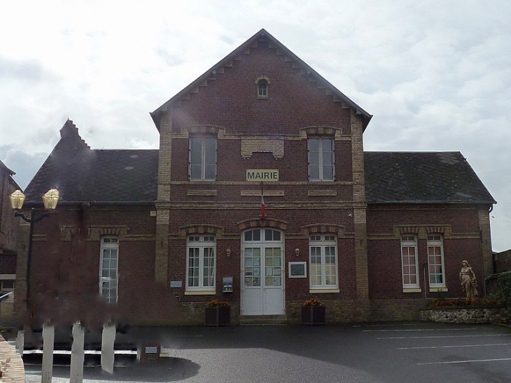 La mairie. Le 1er Janvier 2016, les communes 	Assigny, Auquemesnil, Belleville-sur-Mer, Berneval-le-Grand, Biville-sur-Mer, Bracquemont, Brunville, Derchigny, Glicourt, Gouchaupré, Greny, Guilmécourt, Intraville, Penly, Saint-Martin-en-Campagne, Saint-Que