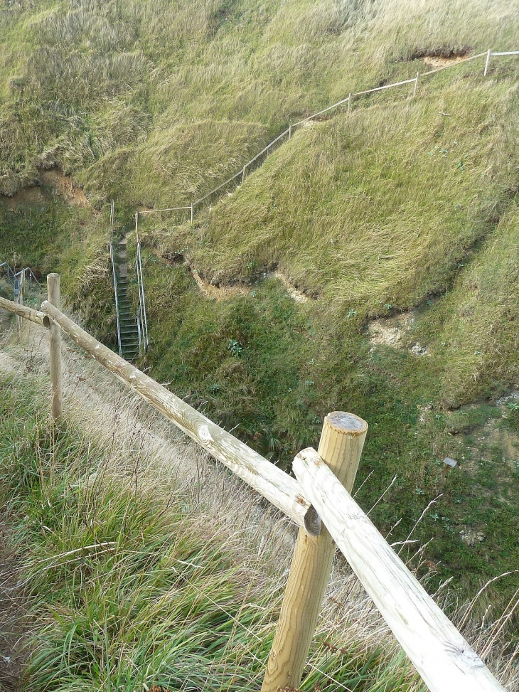 Escaliers sur les falaises - Criel-sur-Mer