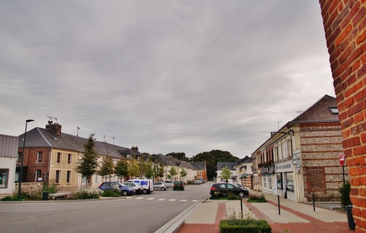 Le Village - Gonneville-la-Mallet