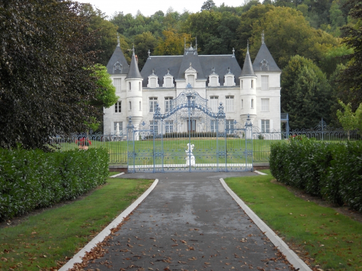 Château du clos Saint-Marc. - Grand-Couronne