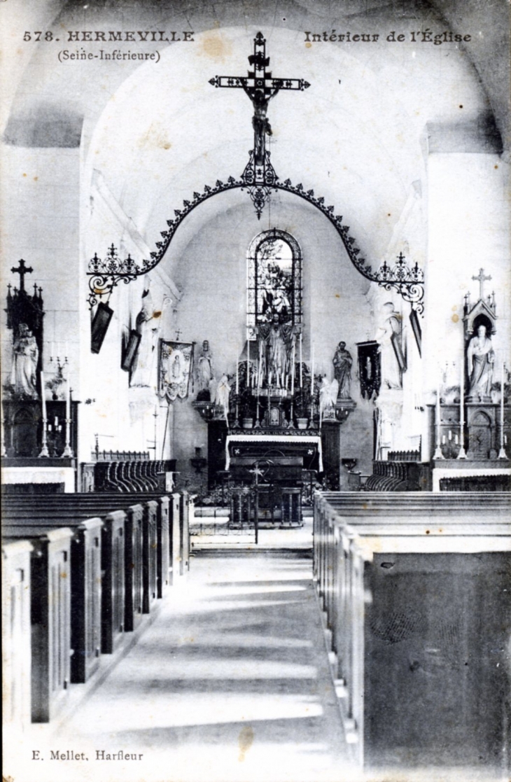 Intérieur de l'église, vers 1910 (carte postale ancienne). - Hermeville