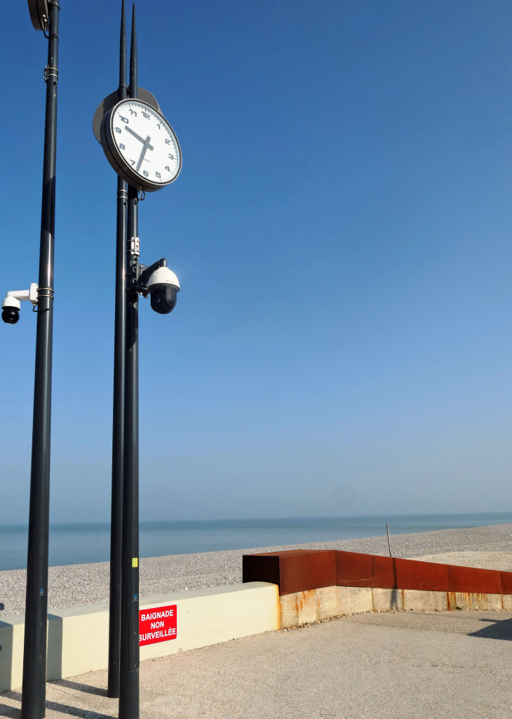 La promenade du Front de Mer : l'horloge - Le Tréport