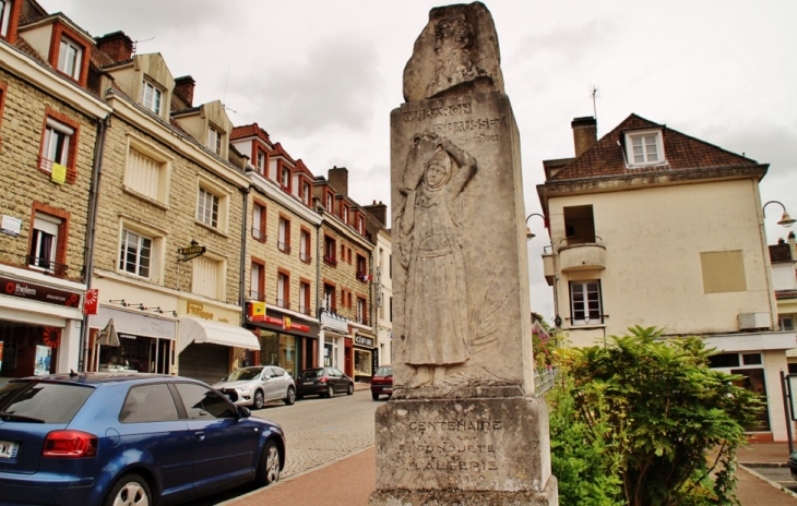 Monument - Neufchâtel-en-Bray