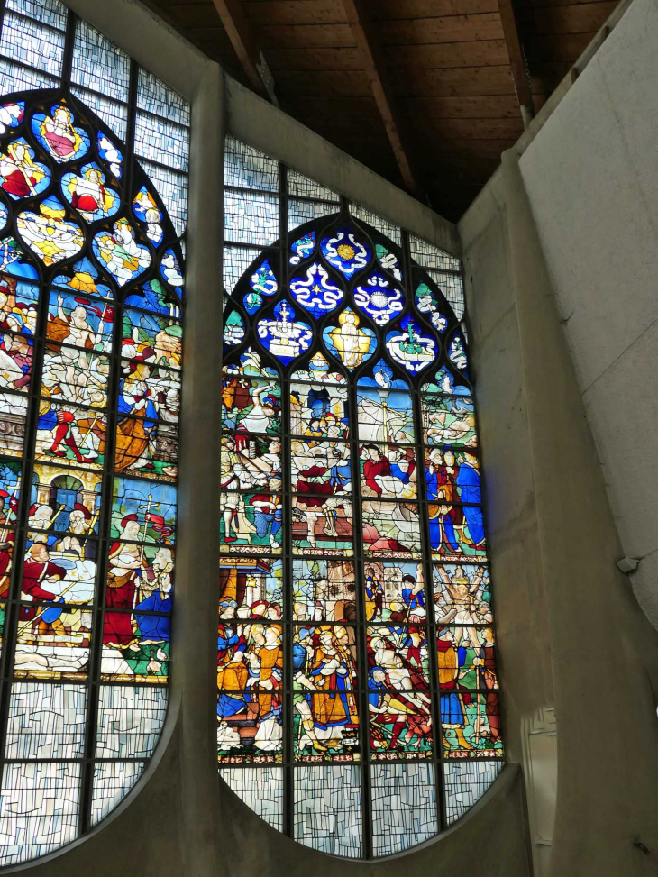 L'église Sainte Jeanne d'Arc : le vitrail de Saint Vincent - Rouen
