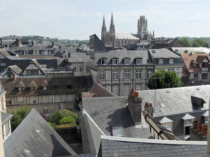 L'abbatiale Saint Ouen vue de l'Historial Jeanne d'Arc - Rouen