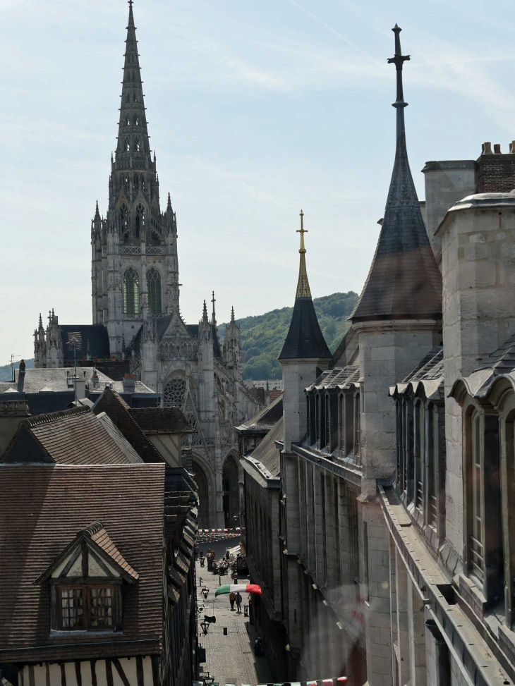 L'église Saint Maclou vue de l'Historial Jeanne d'Arc - Rouen