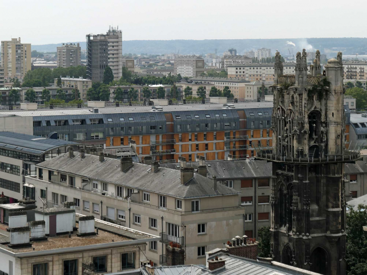 Le clocher de Saint André vu du beffroi - Rouen
