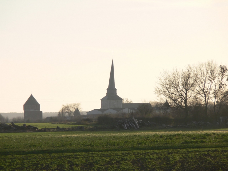 L'église et la tour - Saint-Léger-aux-Bois