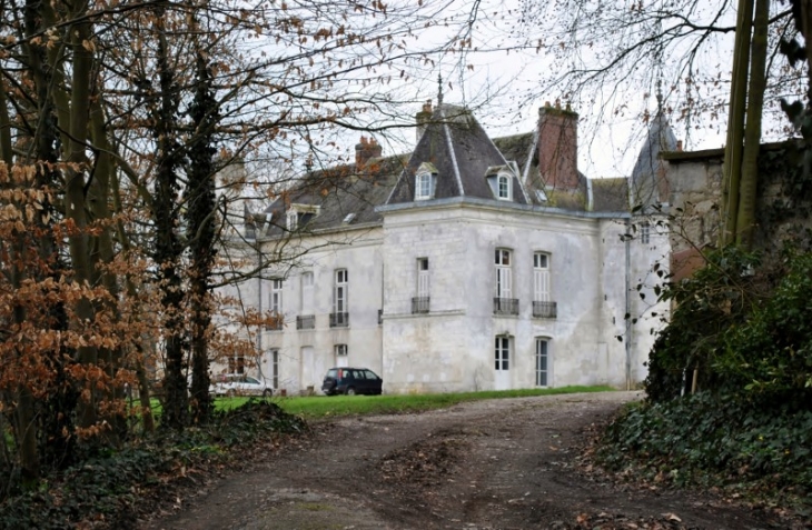Le château de Bois Groult. Il a succedé à un château fort du 15è siècle qui dominait la vallée de l'Austreberthe. - Saint-Paër